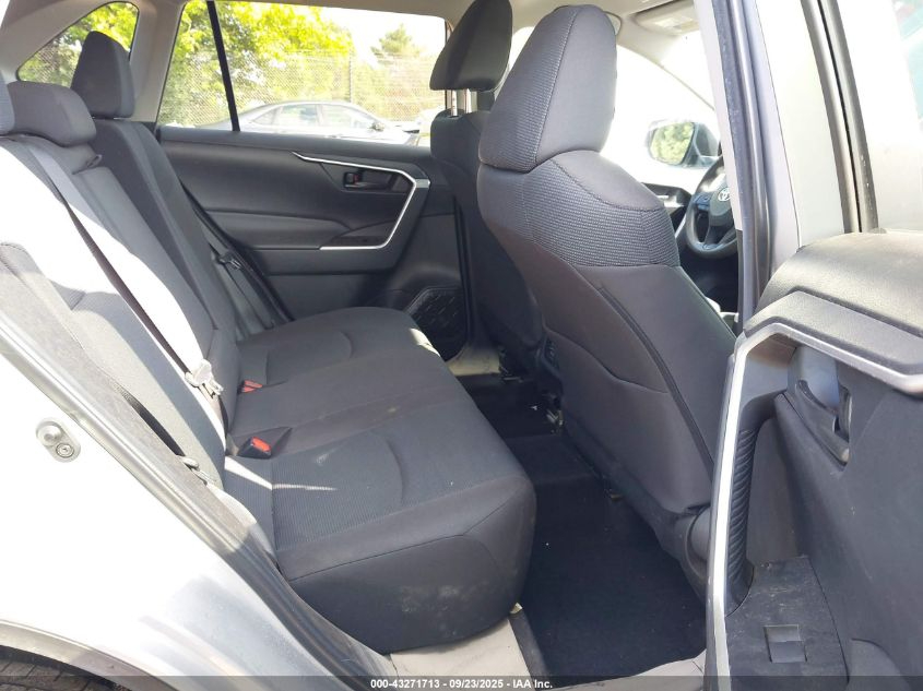 Toyota RAV4 LE AWD (Natl) 2023