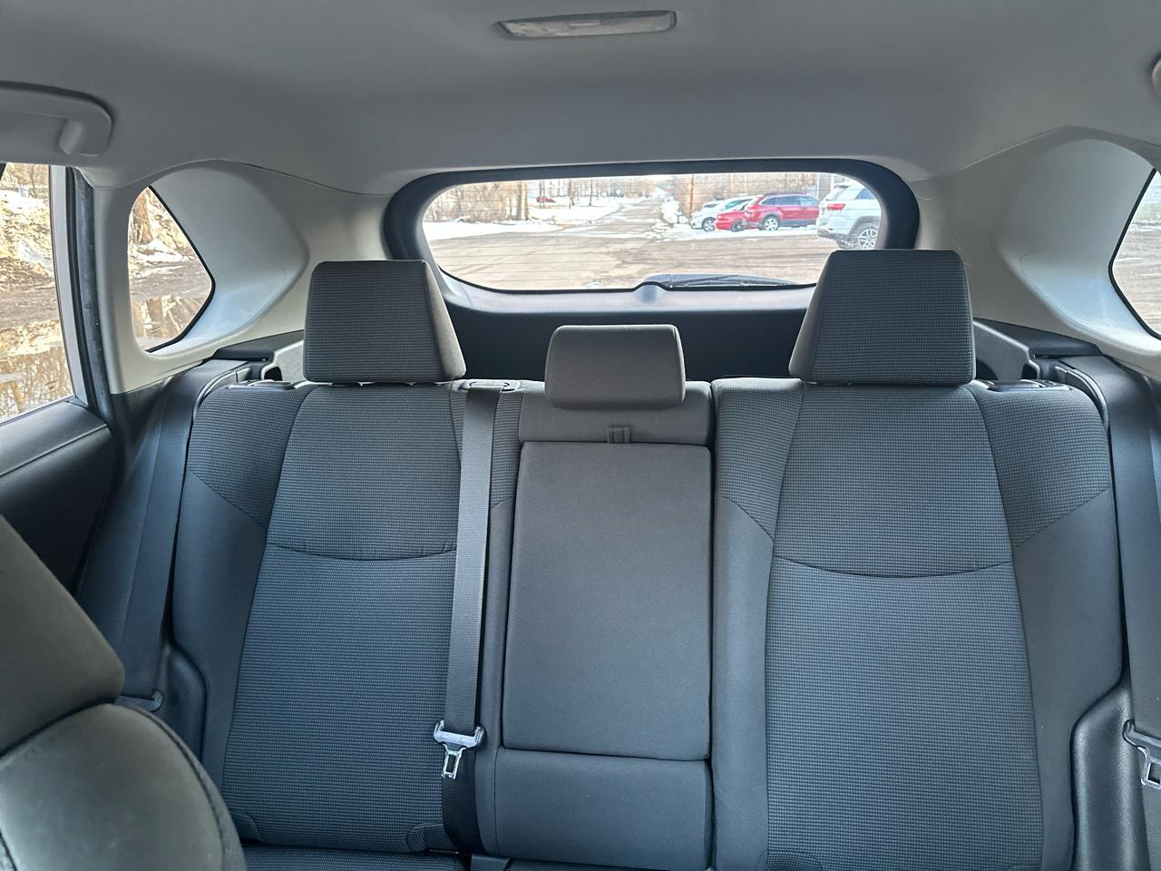 Toyota RAV4 LE AWD (Natl) 2023