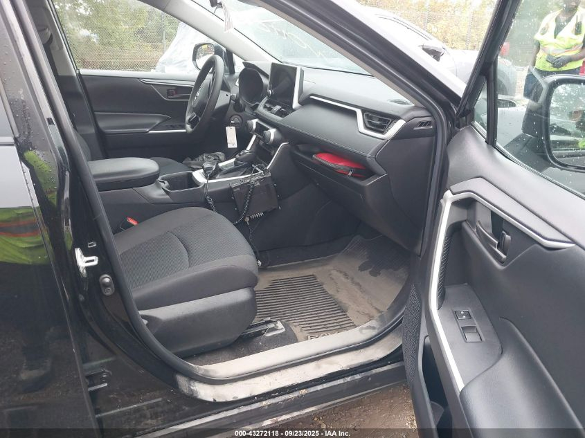 Toyota RAV4 LE AWD (Natl) 2023