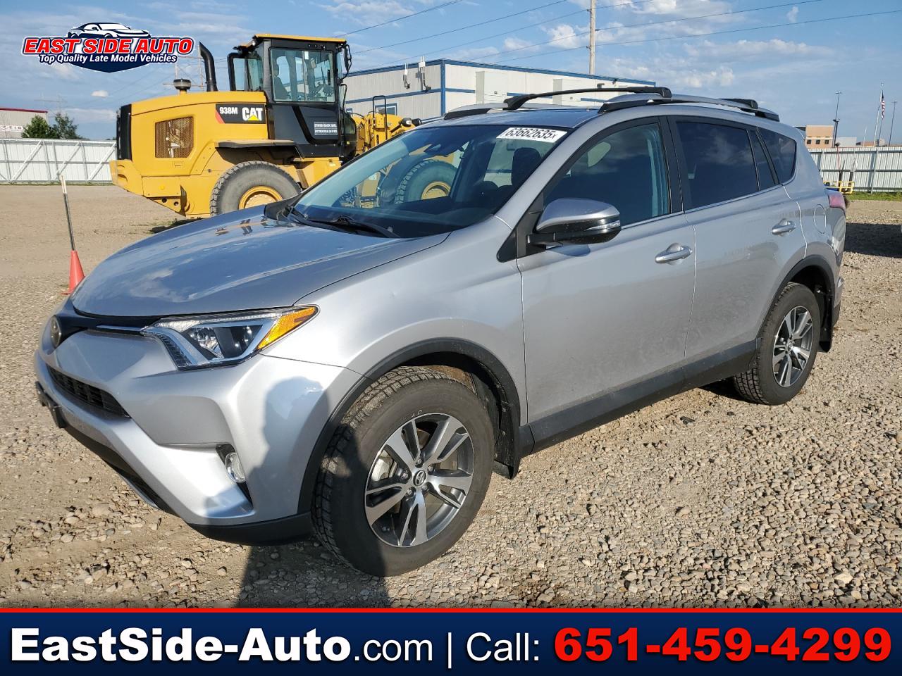 2017 Toyota RAV4 XLE's photo