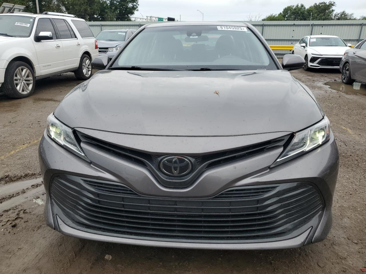 Toyota Camry LE Auto (Natl) 2020