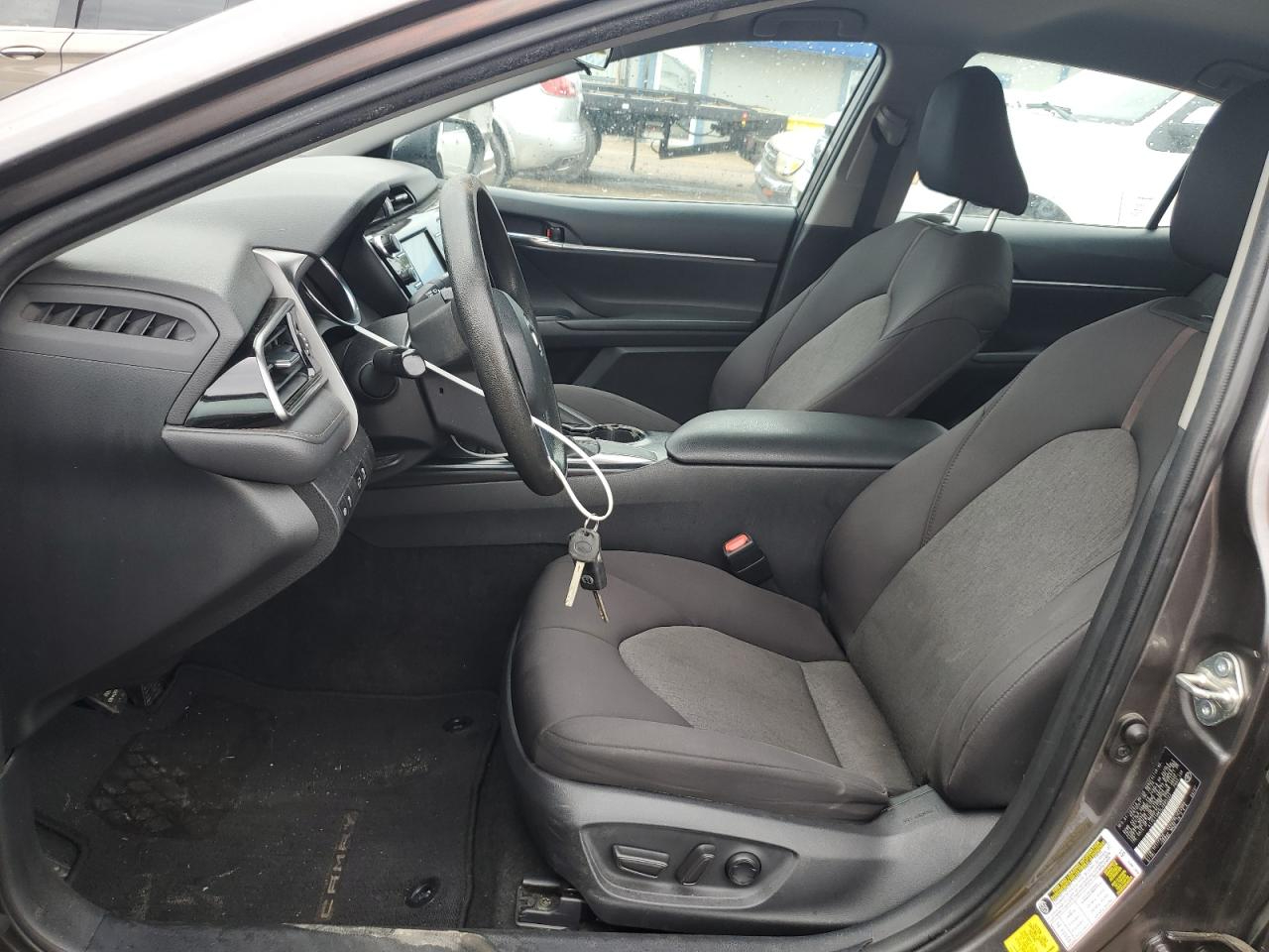 Toyota Camry LE Auto (Natl) 2020