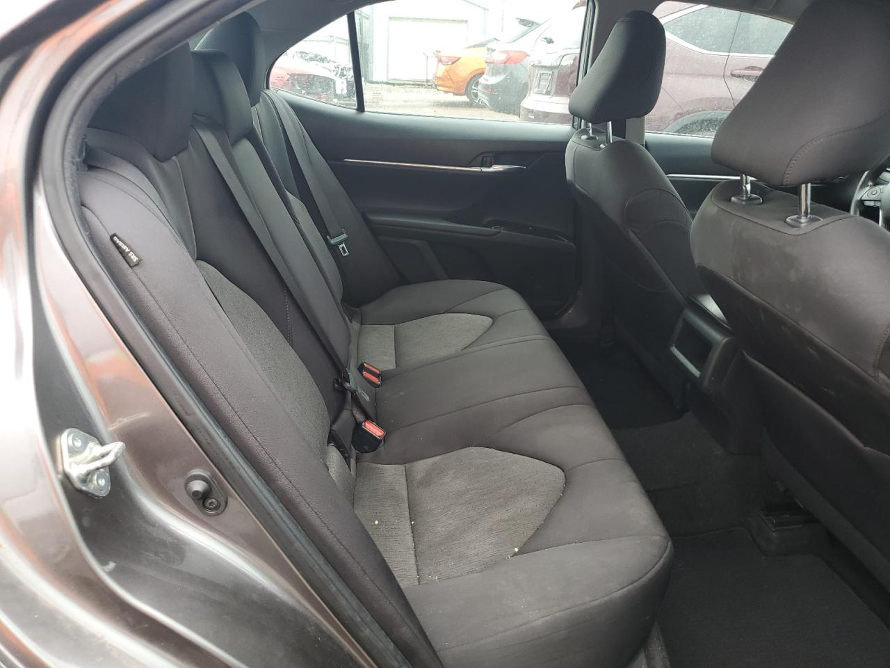 Toyota Camry LE Auto (Natl) 2020