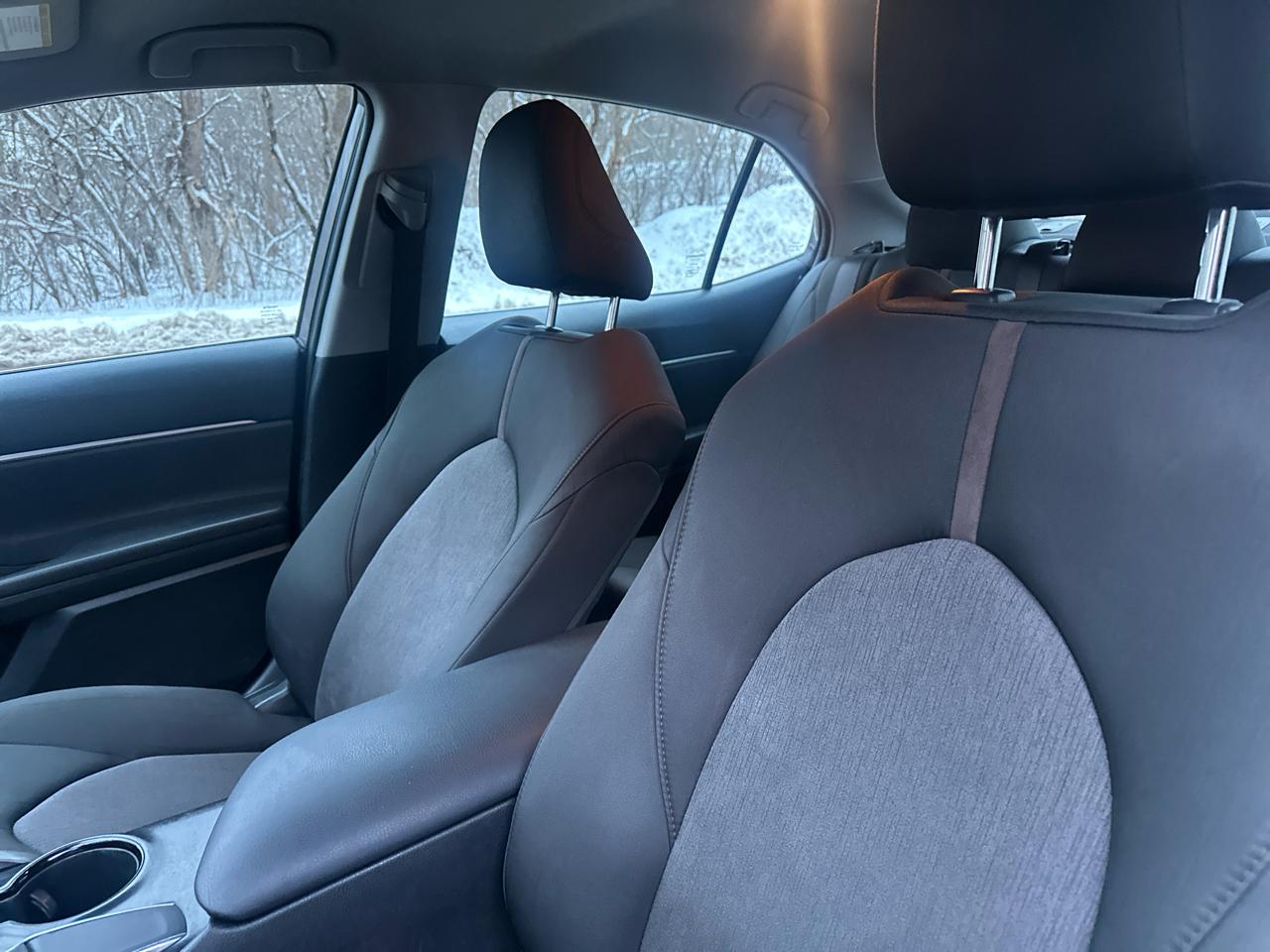 Toyota Camry LE Auto (Natl) 2020