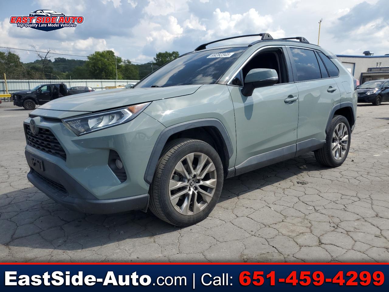 2019 Toyota RAV4 XLE Premium's photo