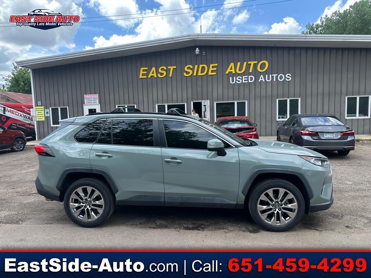 Toyota RAV4 XLE Premium FWD (Natl) 2019