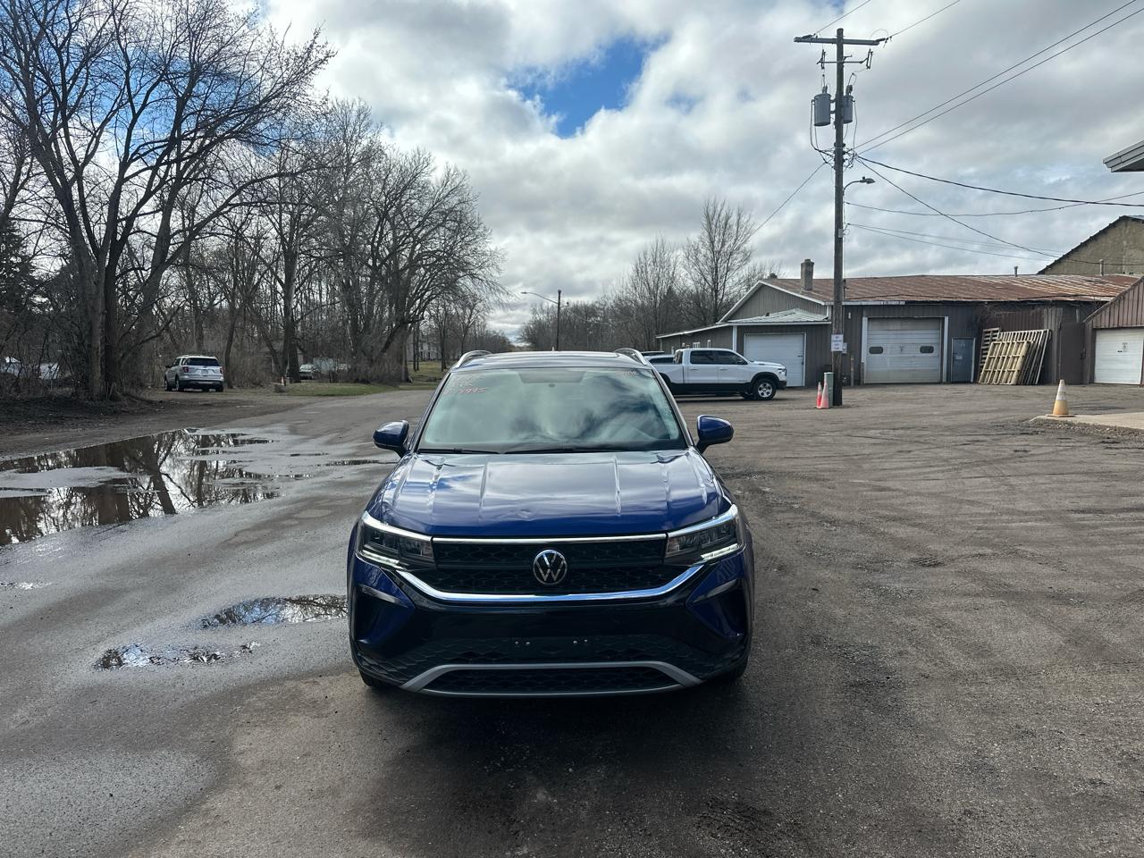 Volkswagen Taos SE FWD 2022