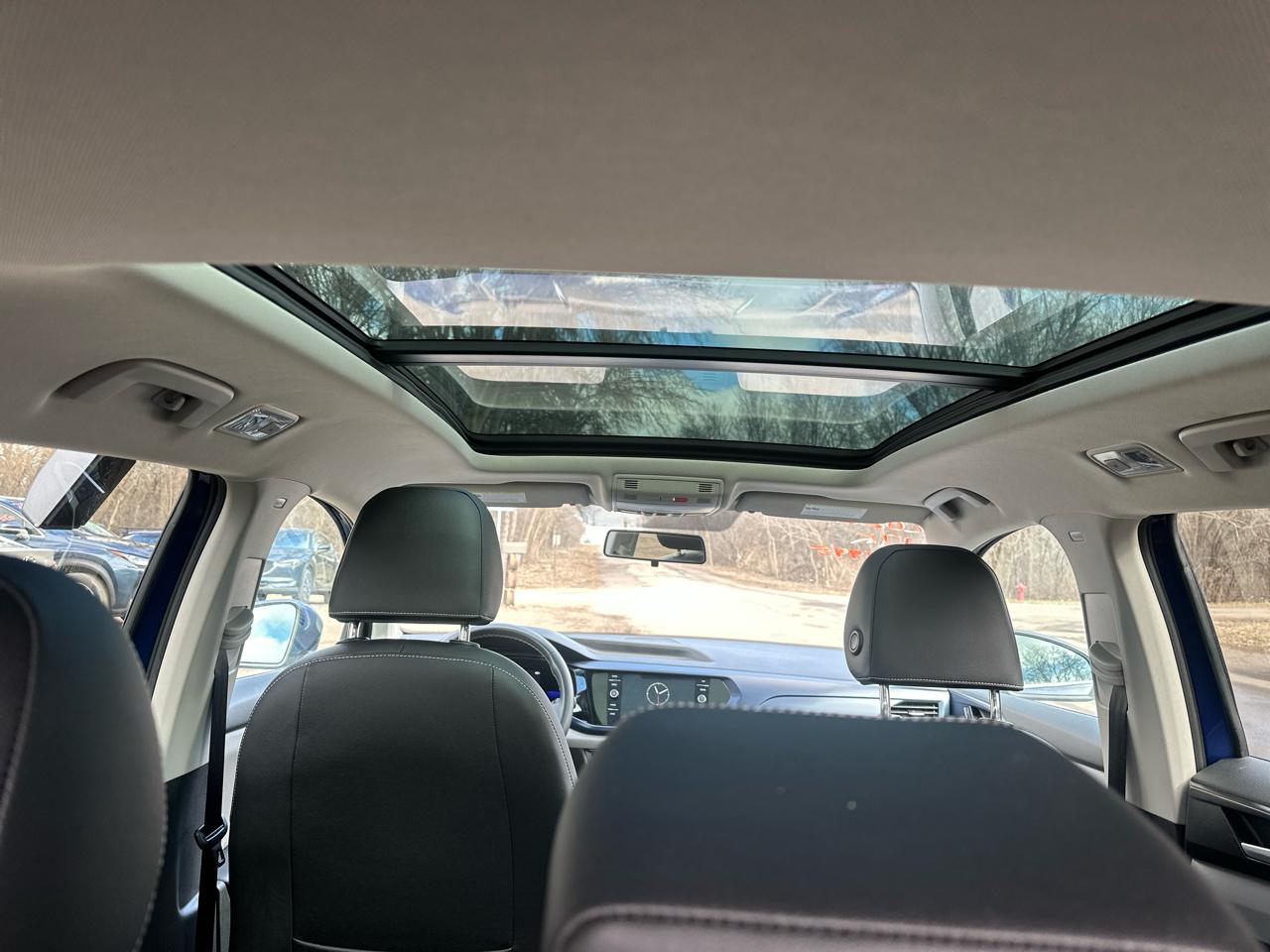 Volkswagen Taos SE FWD 2022