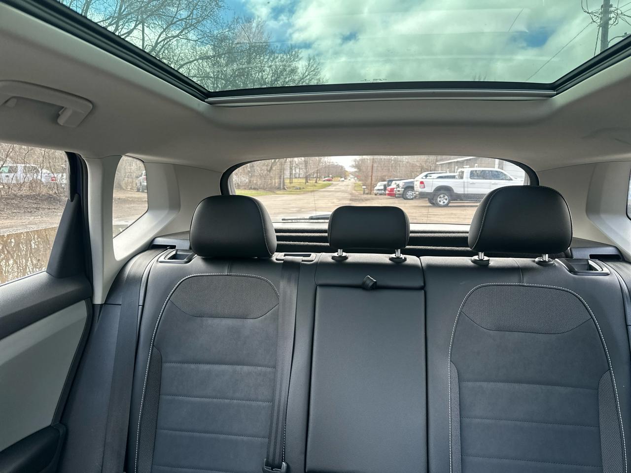 Volkswagen Taos SE FWD 2022