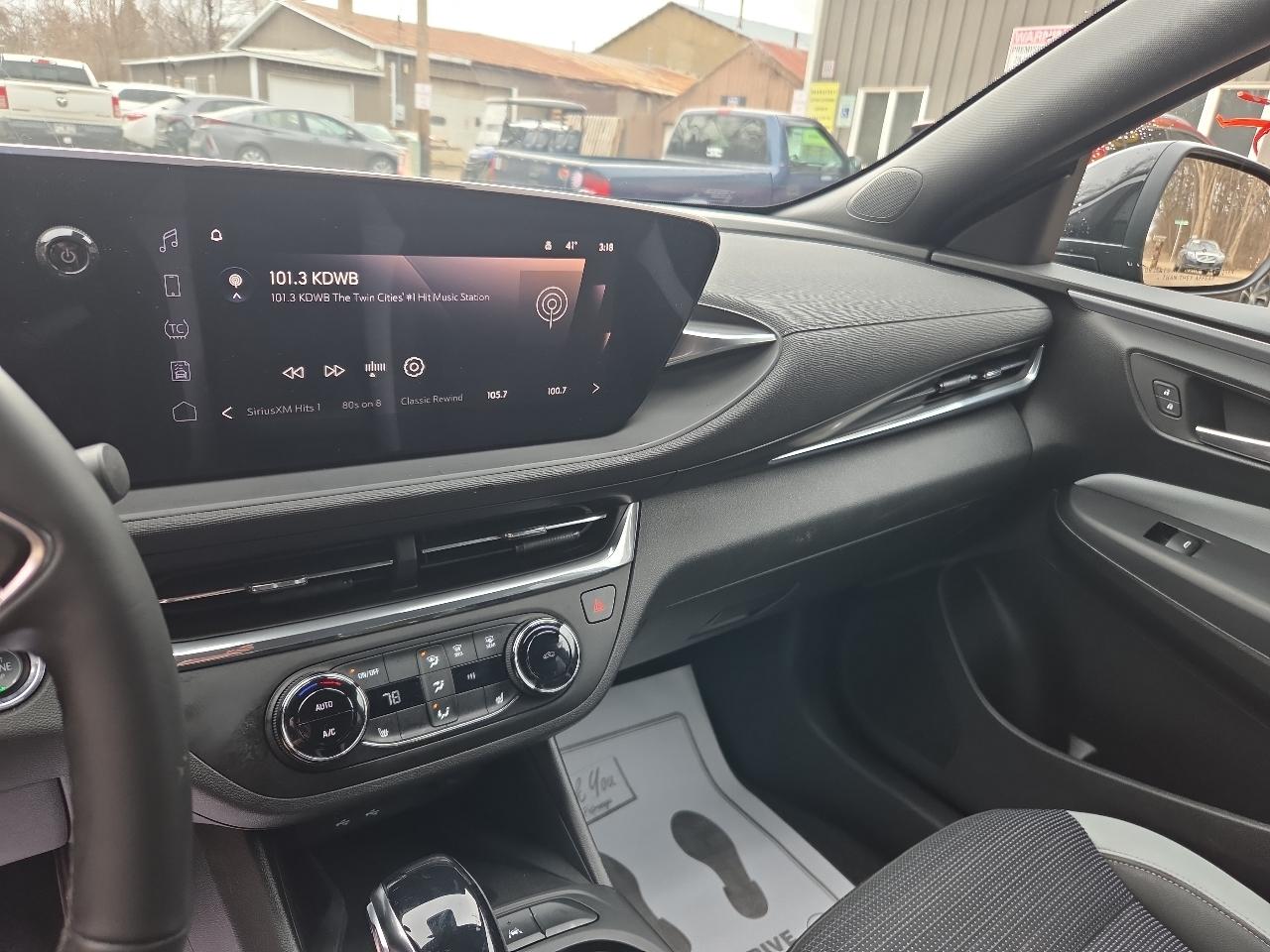 Buick Envista FWD 4dr Preferred 2024