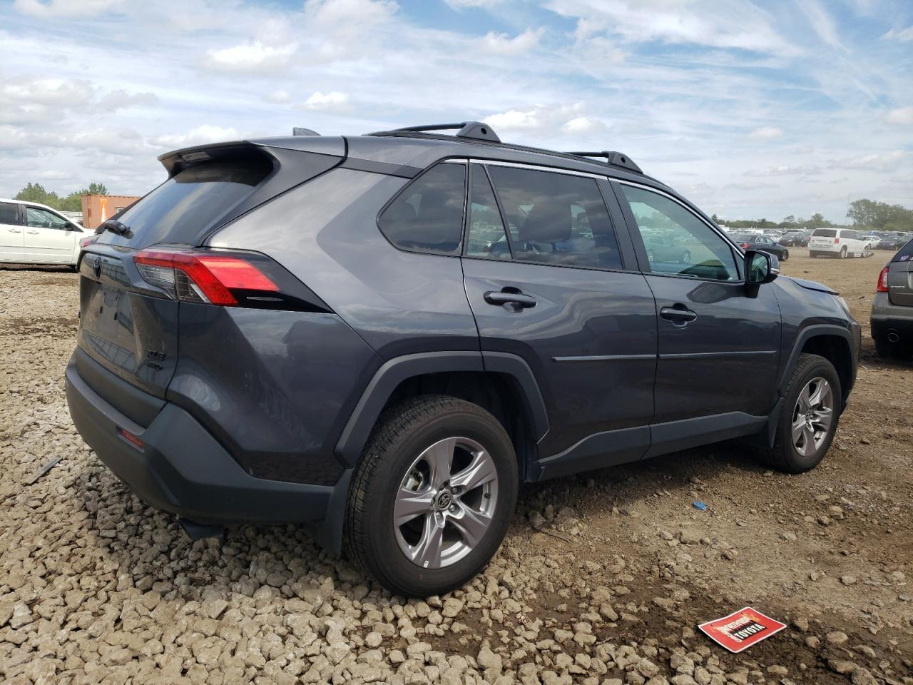 Toyota RAV4 XLE AWD (Natl) 2024