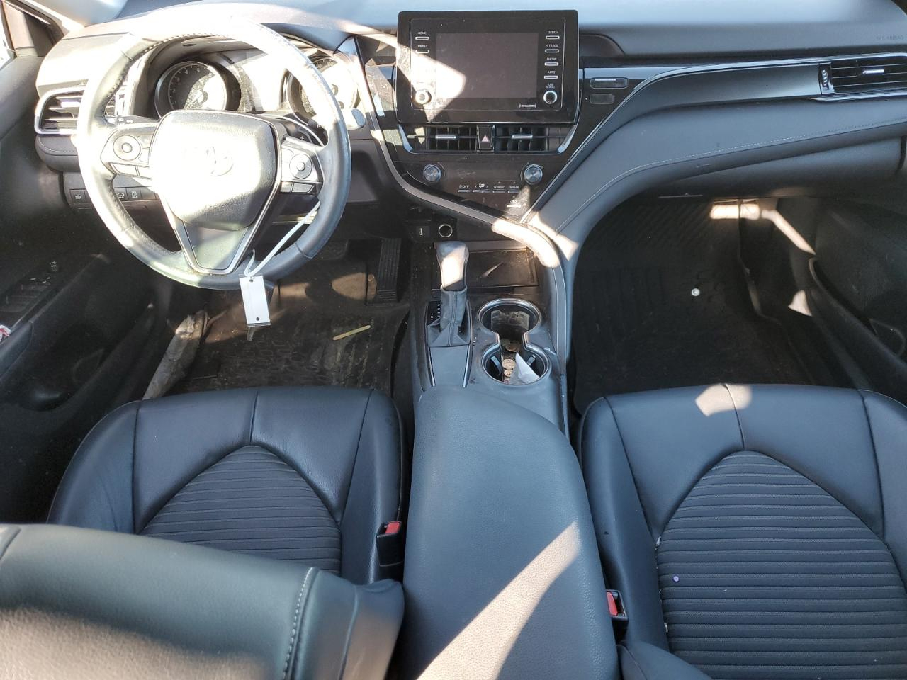 Toyota Camry SE Auto (Natl) 2021