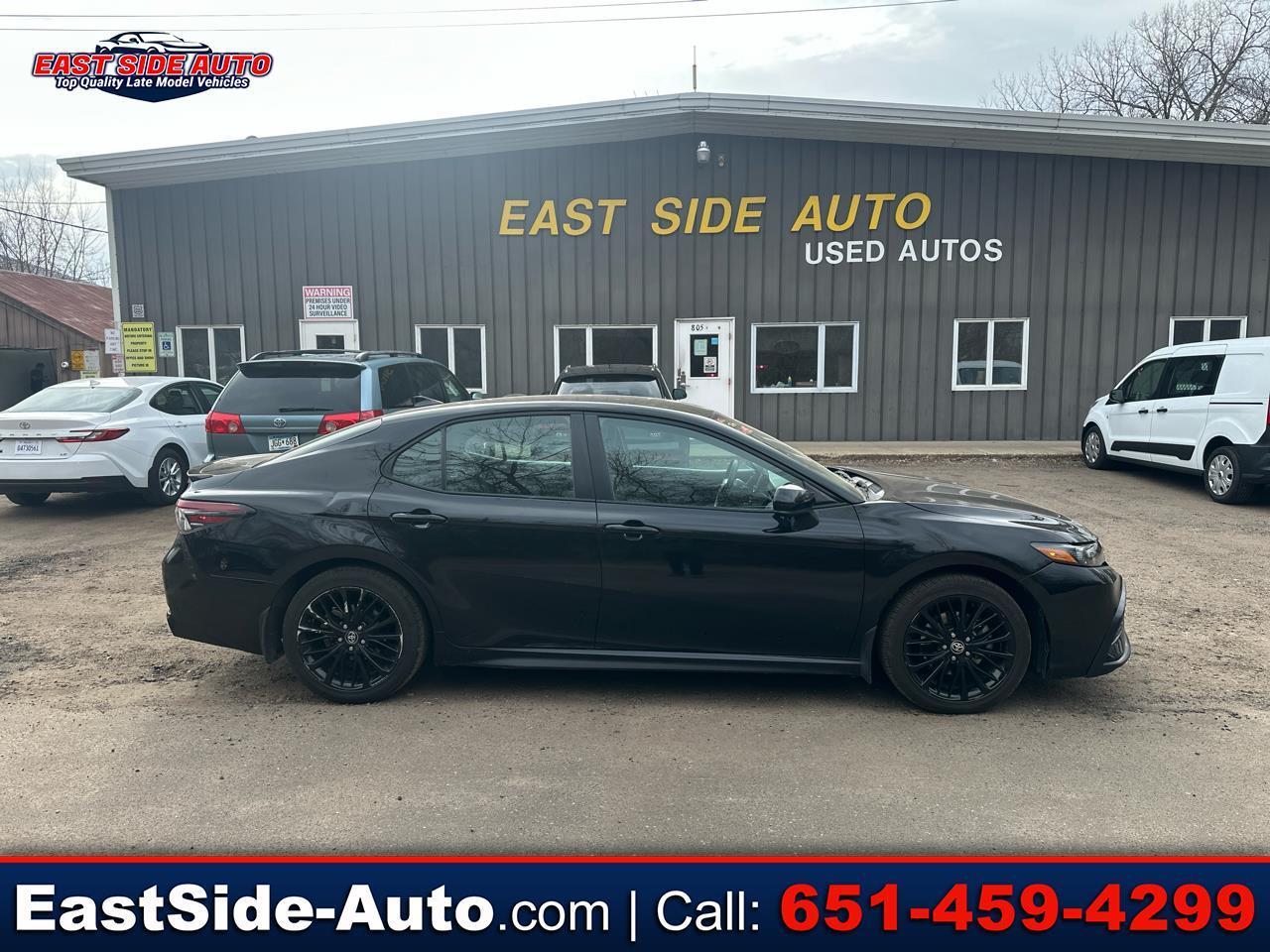 2021 Toyota Camry SE Nightshade Auto (Natl)