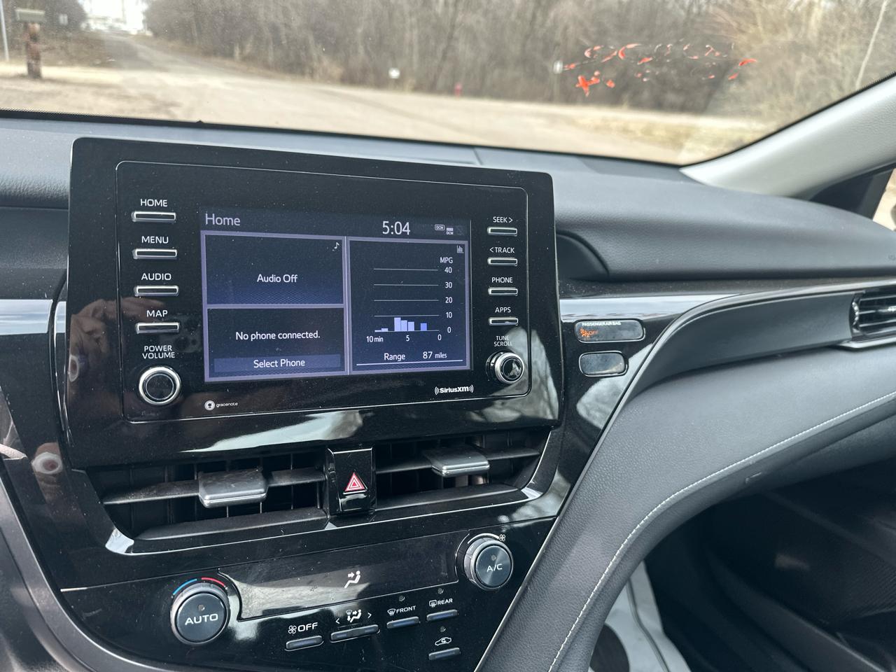 Toyota Camry SE Nightshade Auto (Natl) 2021