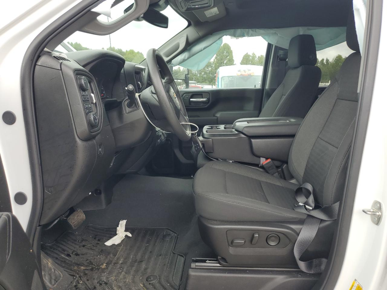 Chevrolet Silverado 2500HD 4WD Crew Cab 159" Custom 2024