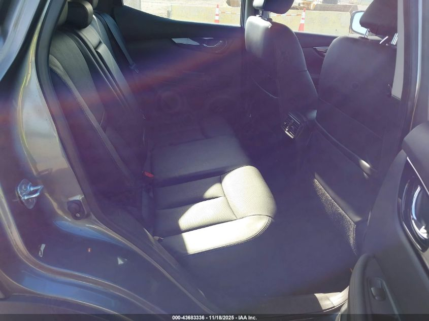 Nissan Rogue Sport FWD SL 2017