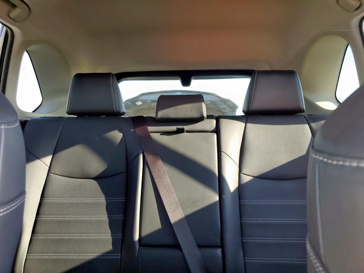 Toyota RAV4 Limited FWD (Natl) 2019