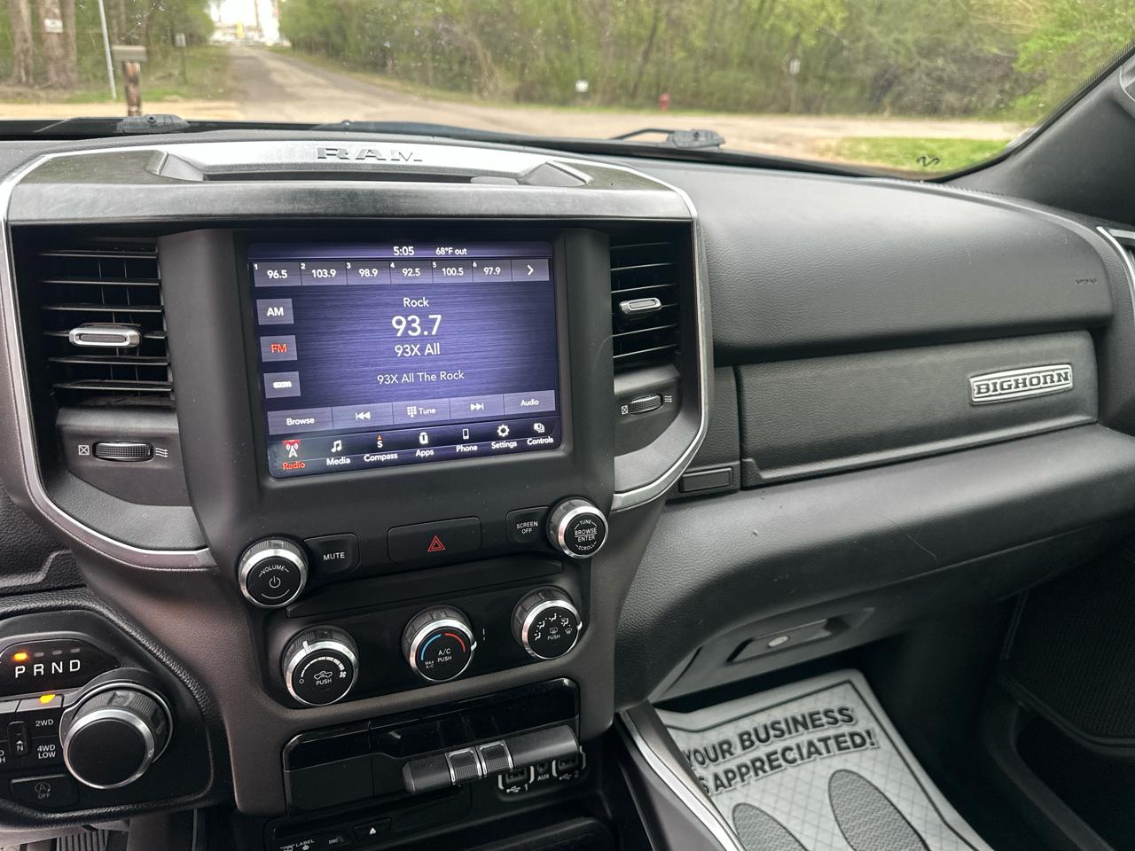 RAM 1500 Big Horn/Lone Star 4x4 Crew Cab 5'7" Box 2019