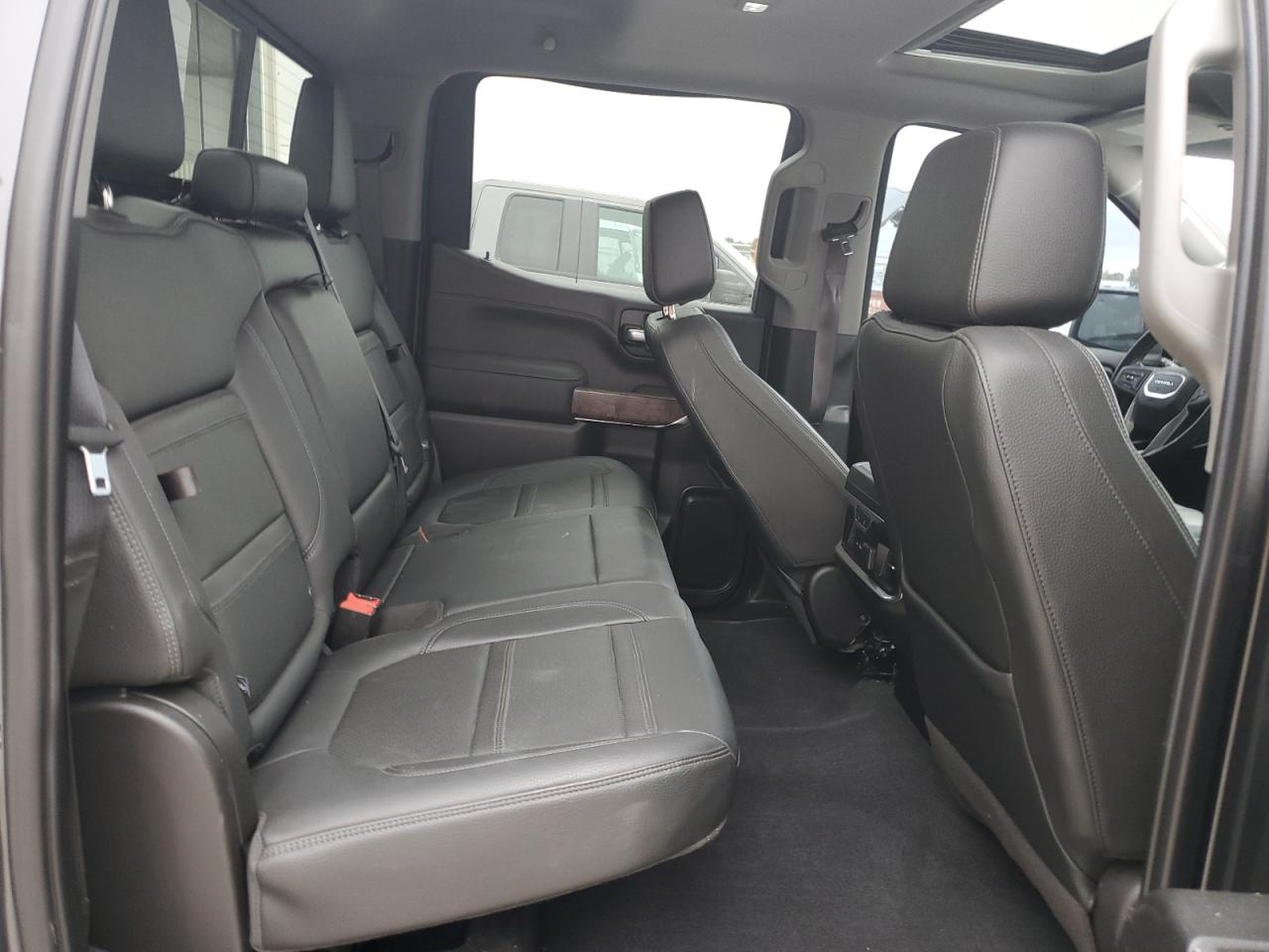 GMC Sierra 1500 4WD Crew Cab 147" Denali 2020