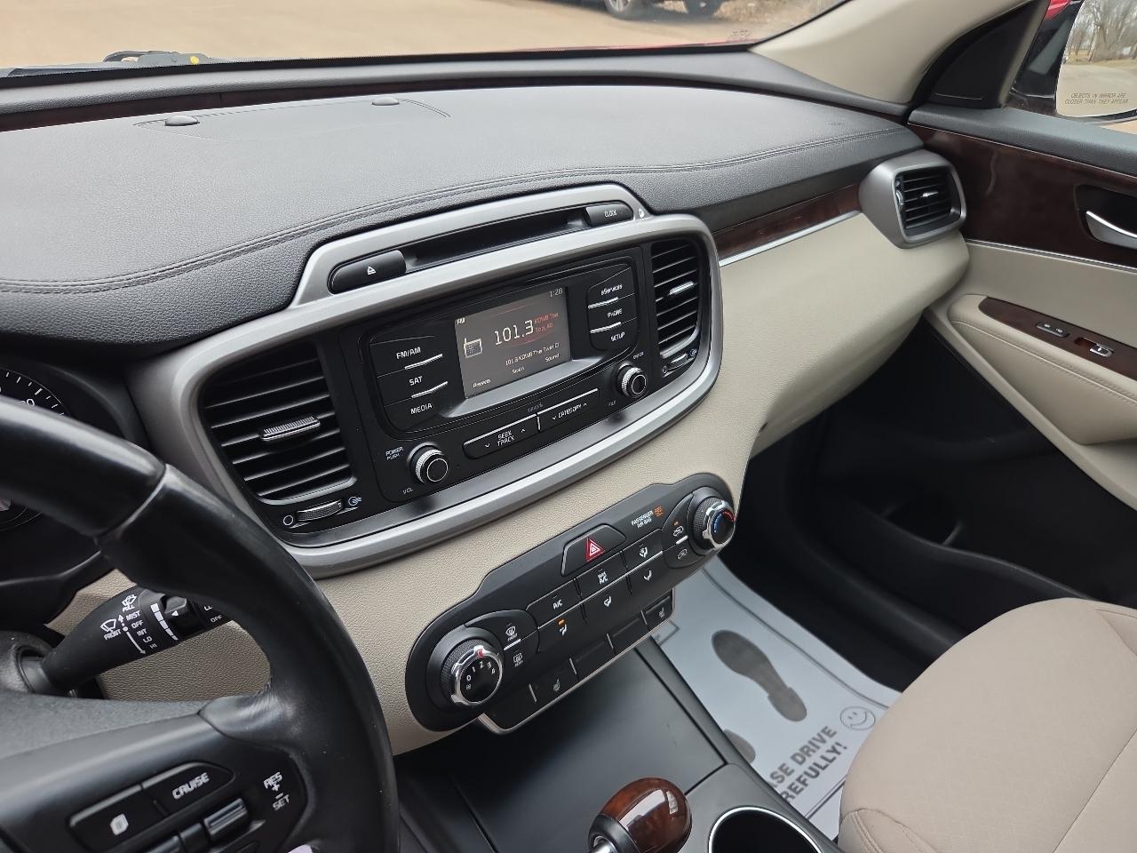 Kia Sorento FWD 4dr 2.4L LX 2016