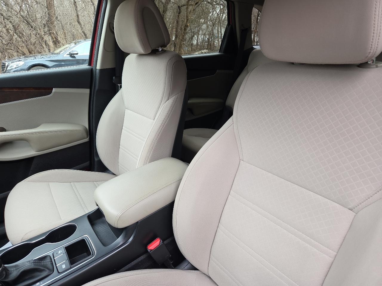 Kia Sorento FWD 4dr 2.4L LX 2016