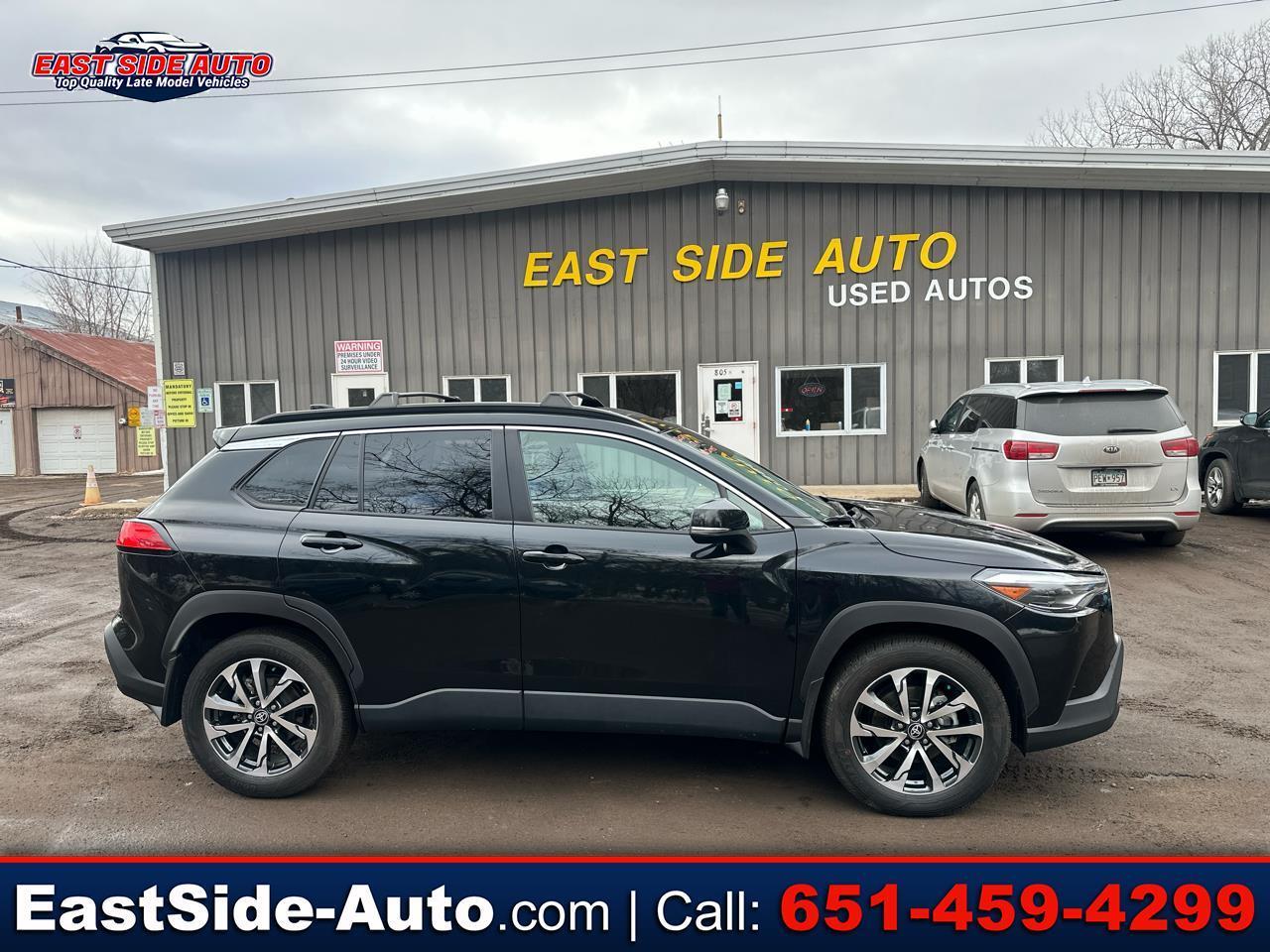 2024 Toyota Corolla Cross XLE 4WD (Natl)