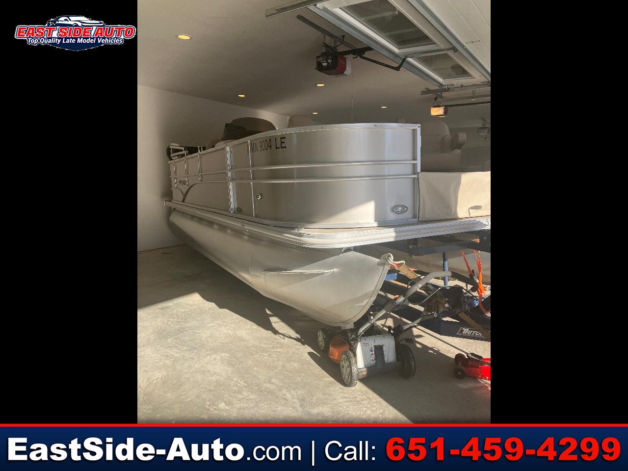 2014 Sylvan 8520 Mirage 