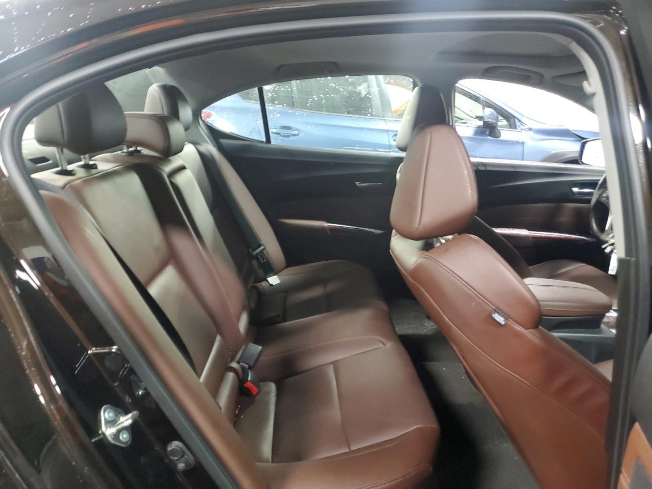 Acura TLX 4dr Sdn FWD Tech 2015