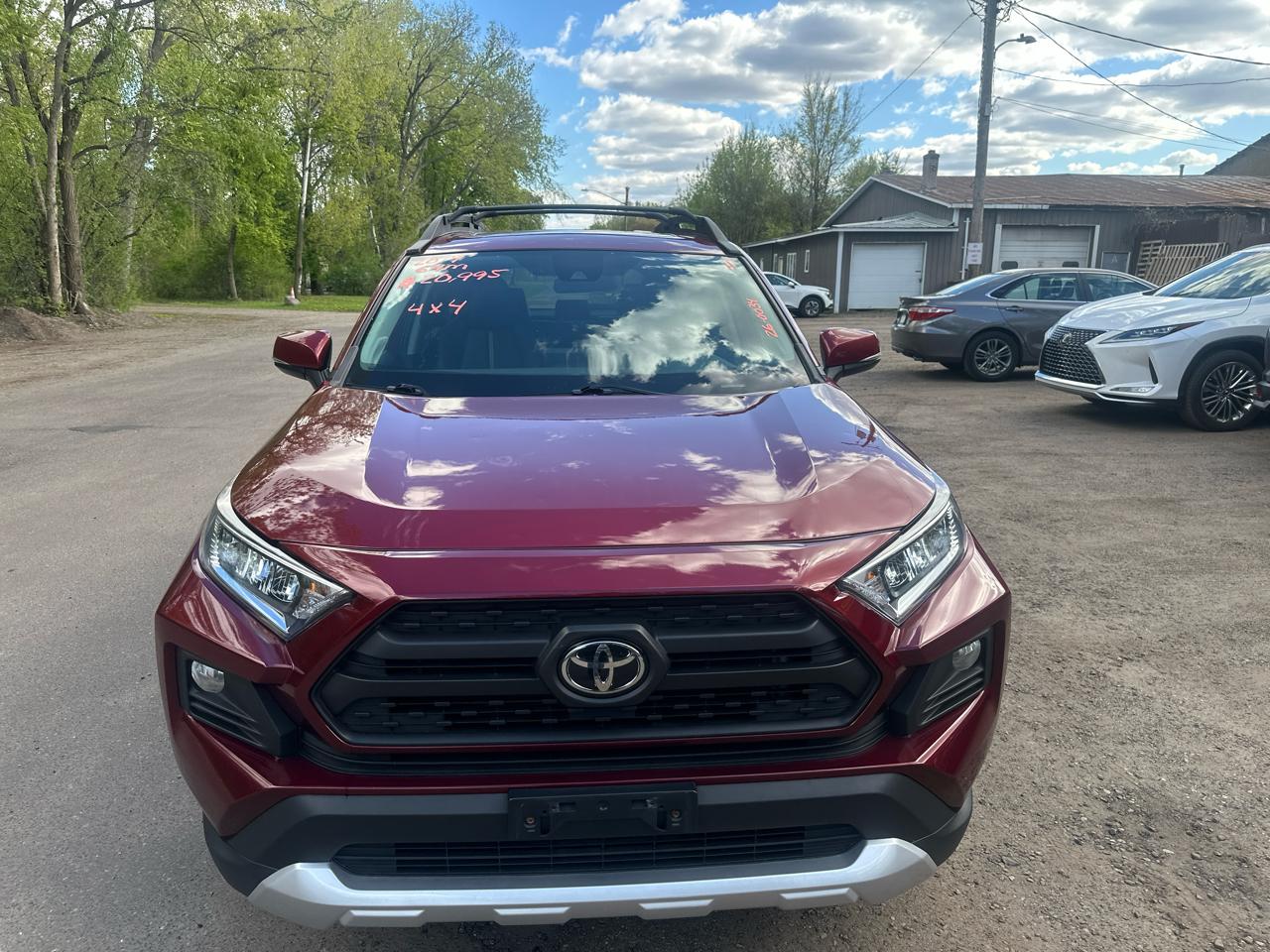 Toyota RAV4 Adventure AWD (Natl) 2019