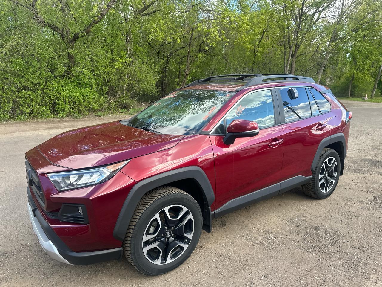 Toyota RAV4 Adventure AWD (Natl) 2019