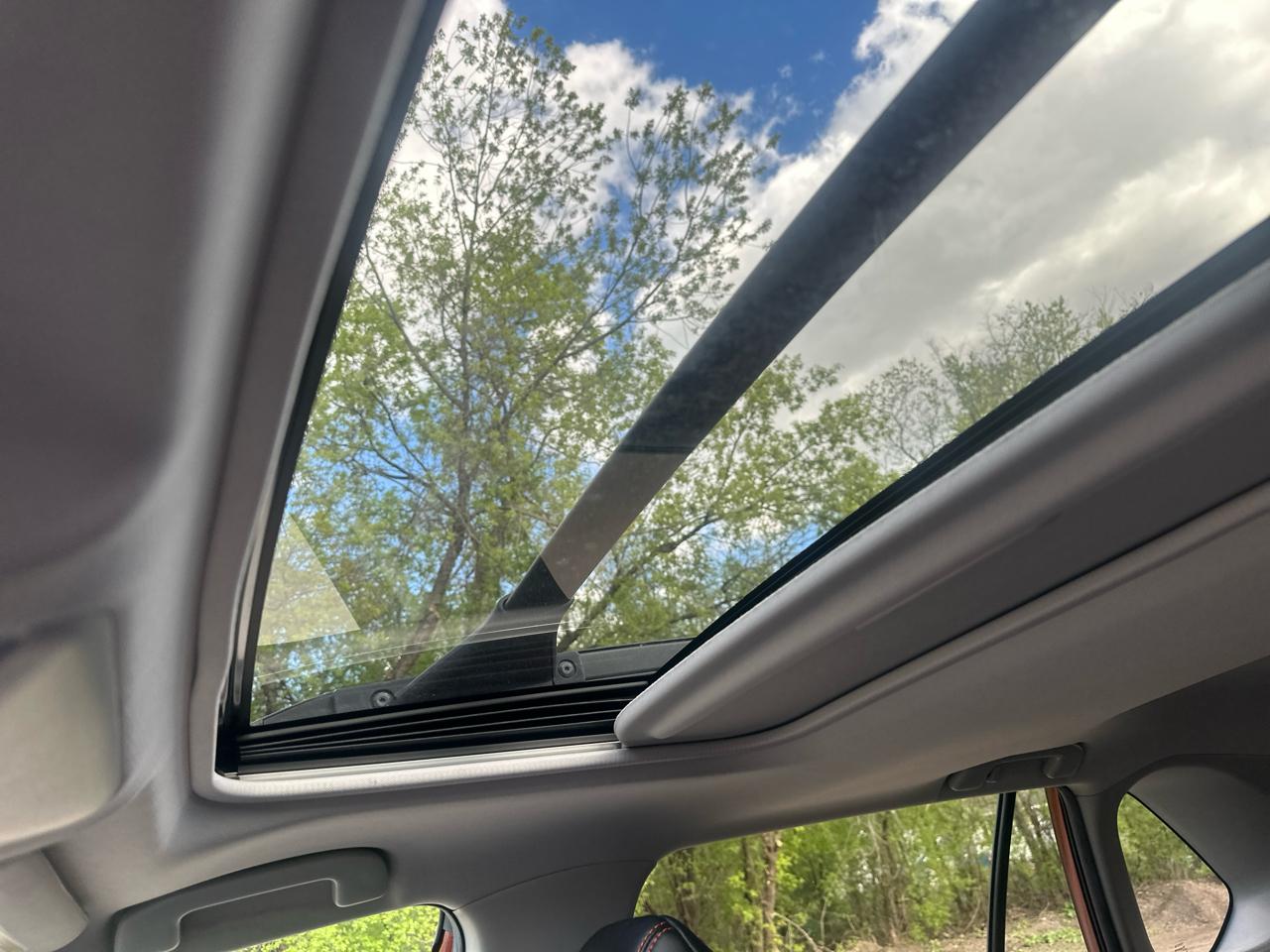 Toyota RAV4 Adventure AWD (Natl) 2019