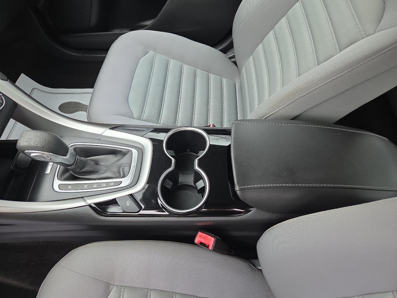 Ford Fusion 4dr Sdn S FWD 2015