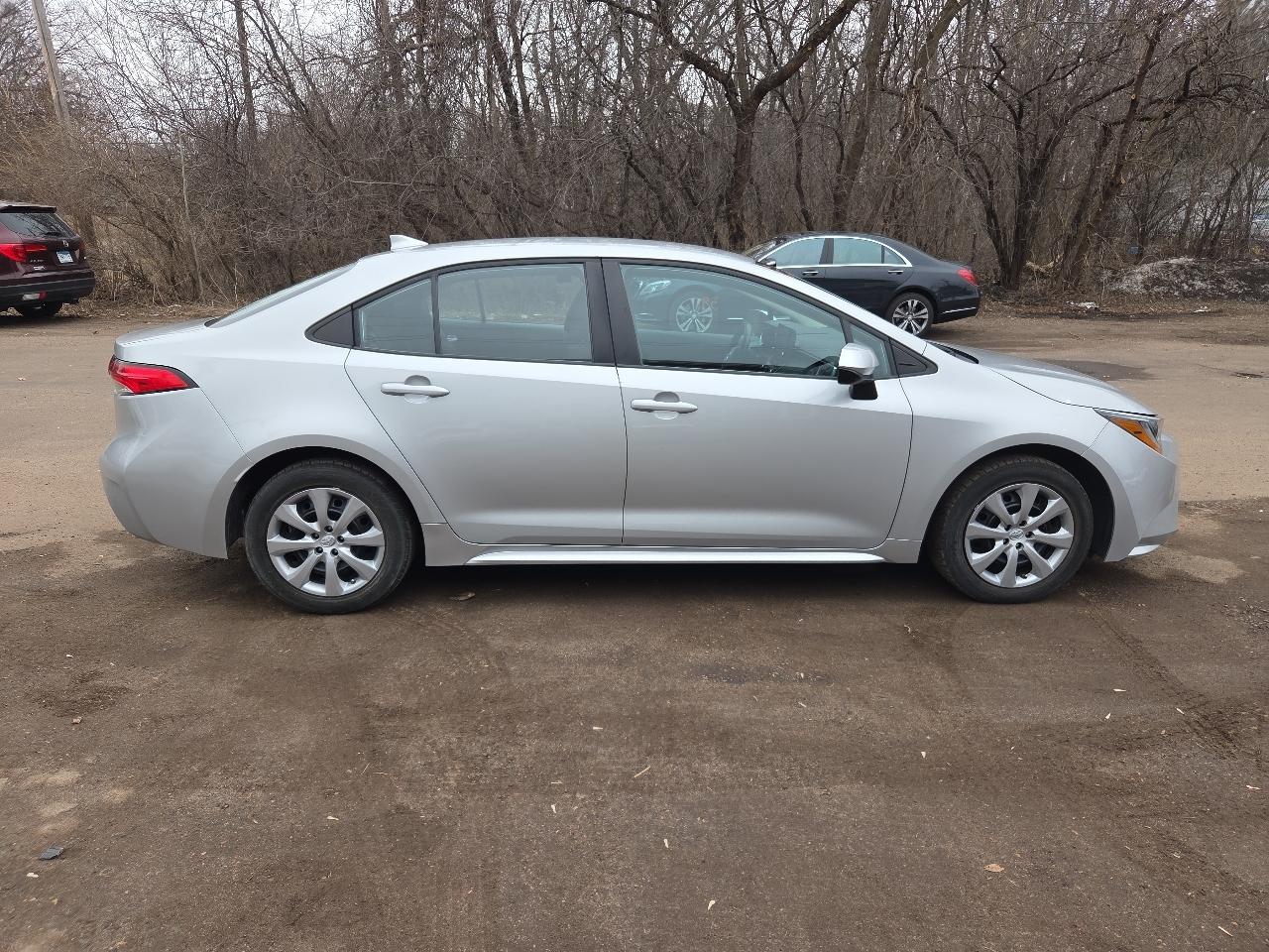 Toyota Corolla LE CVT (Natl) 2022