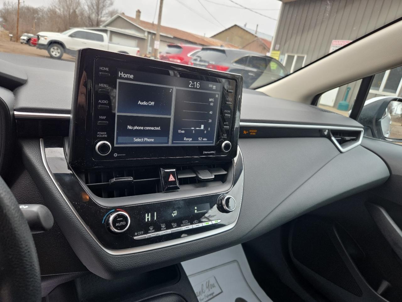 Toyota Corolla LE CVT (Natl) 2022