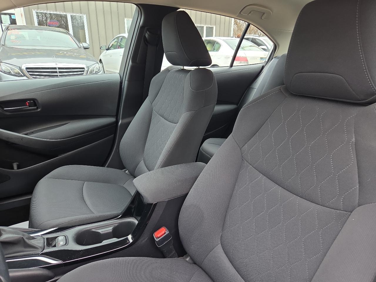 Toyota Corolla LE CVT (Natl) 2022