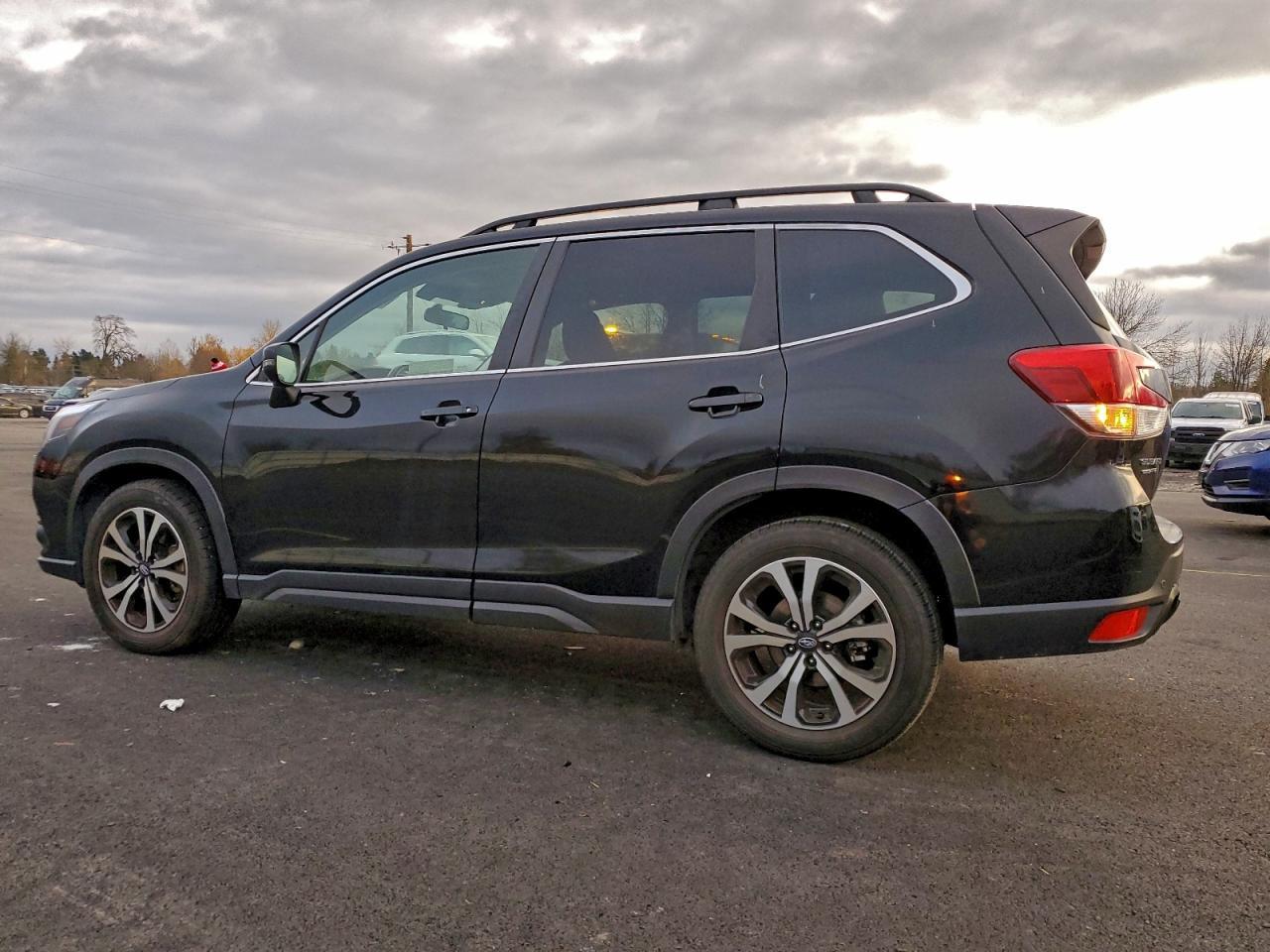 Subaru Forester Limited CVT 2022