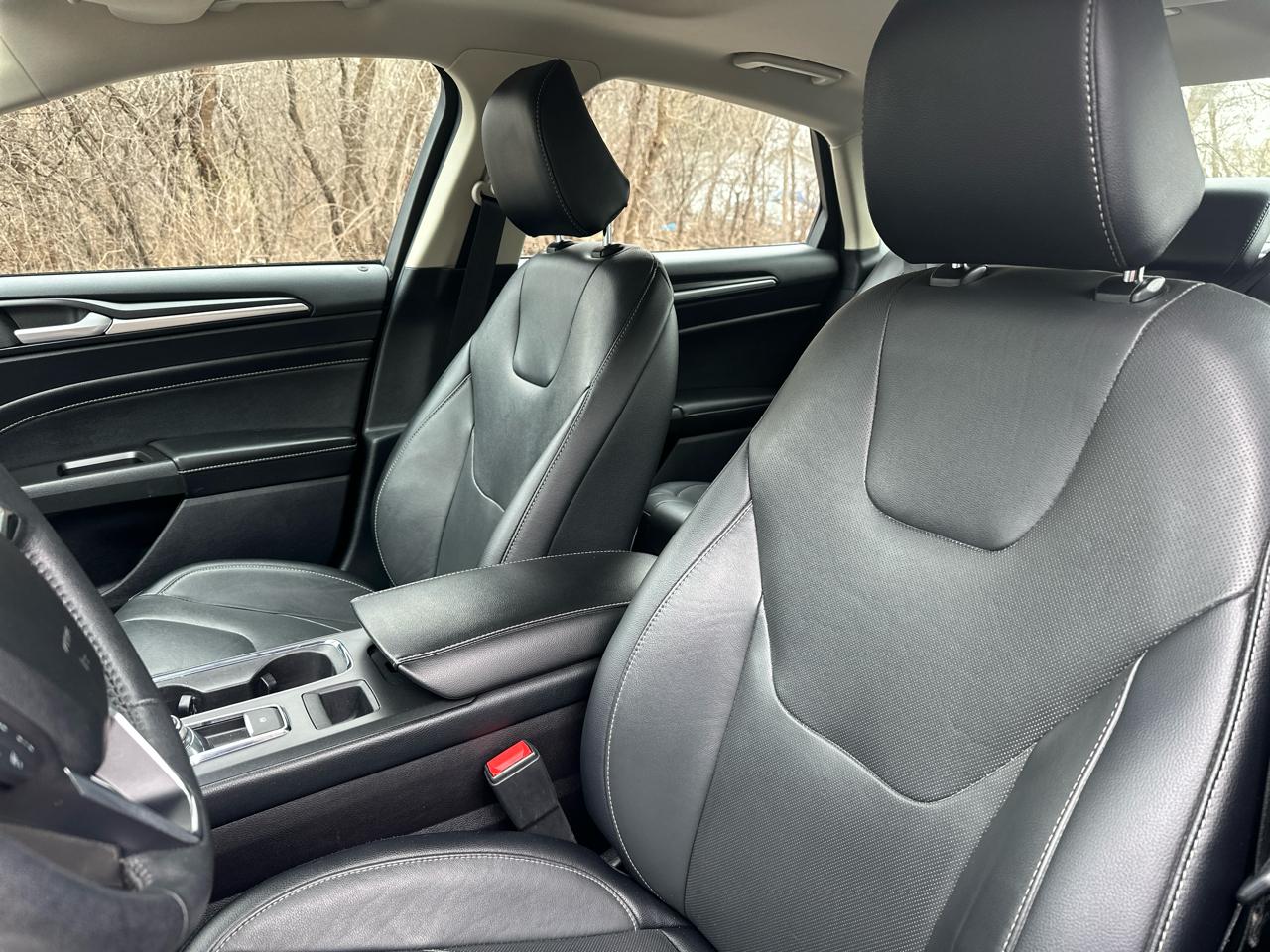 Ford Fusion Titanium AWD 2020