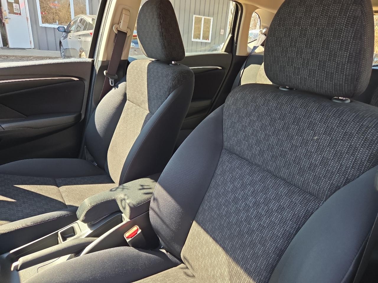 Honda Fit 5dr HB CVT LX 2016