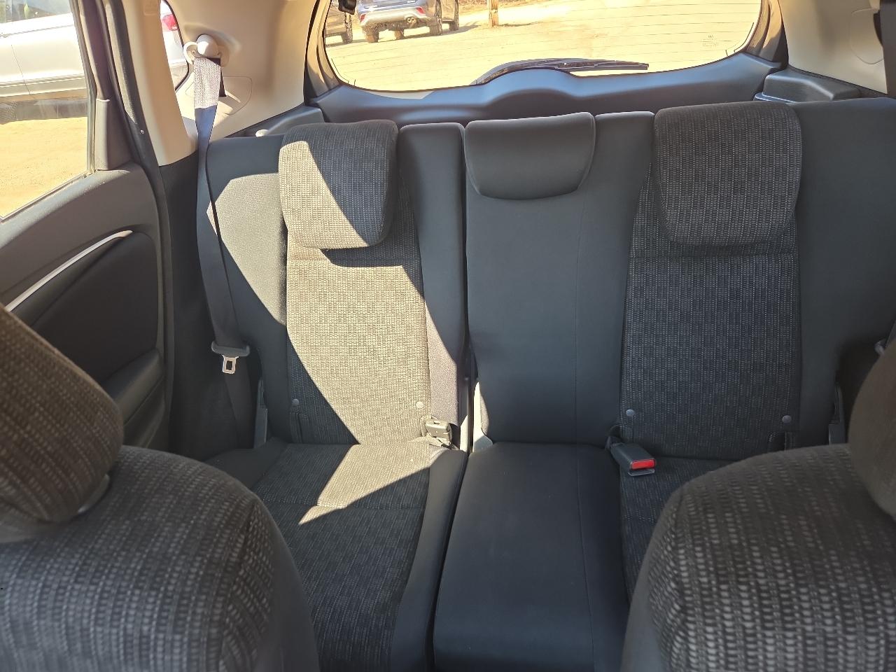 Honda Fit 5dr HB CVT LX 2016