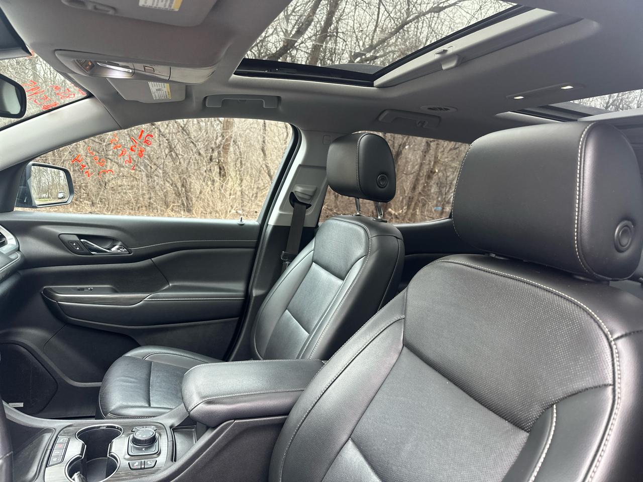 GMC Acadia AWD 4dr SLT 2021