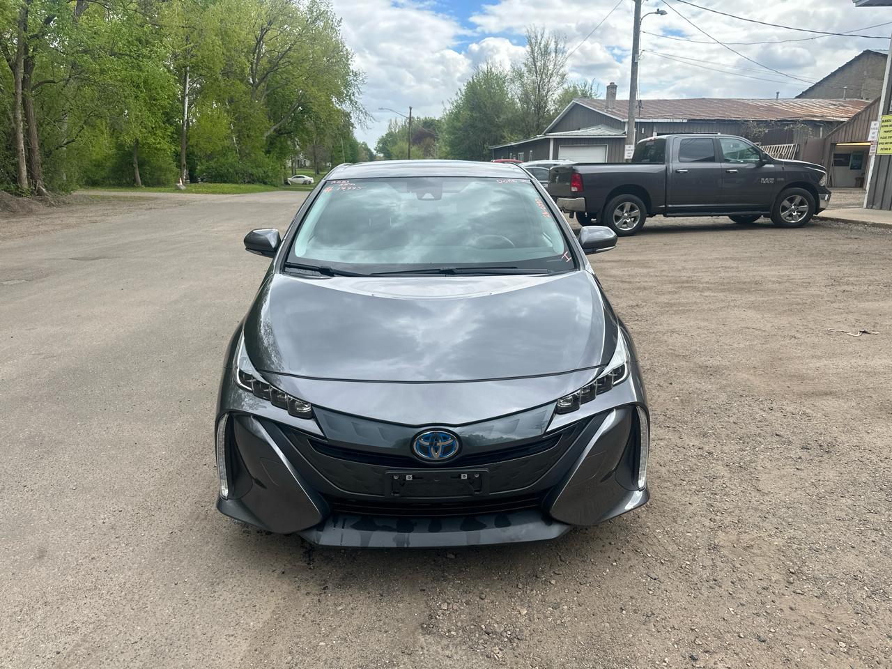Toyota Prius Prime LE (Natl) 2021