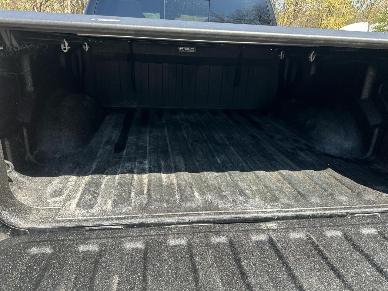 RAM 1500 Big Horn 4x4 Crew Cab 5'7" Box 2022