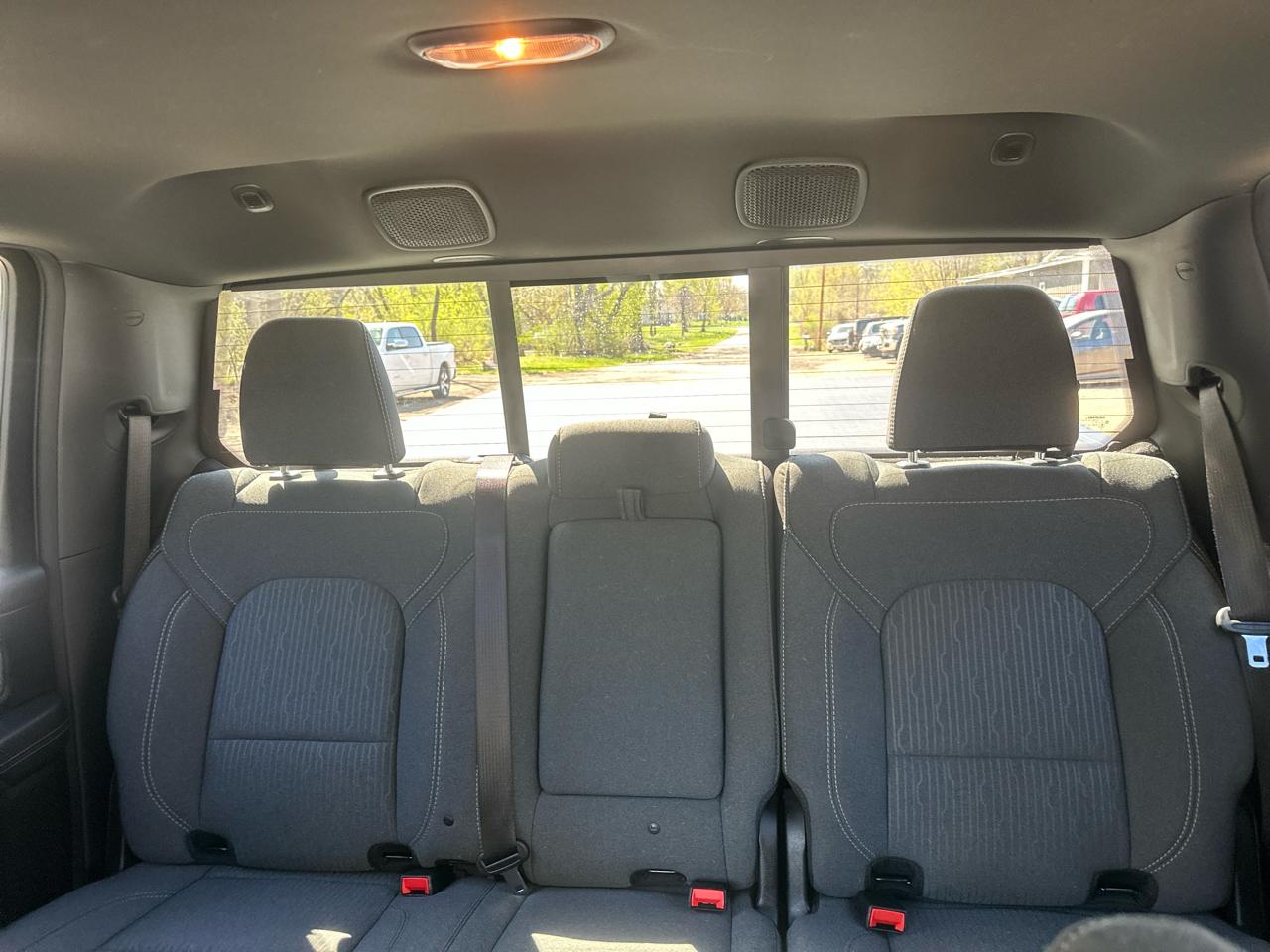 RAM 1500 Big Horn 4x4 Crew Cab 5'7" Box 2022