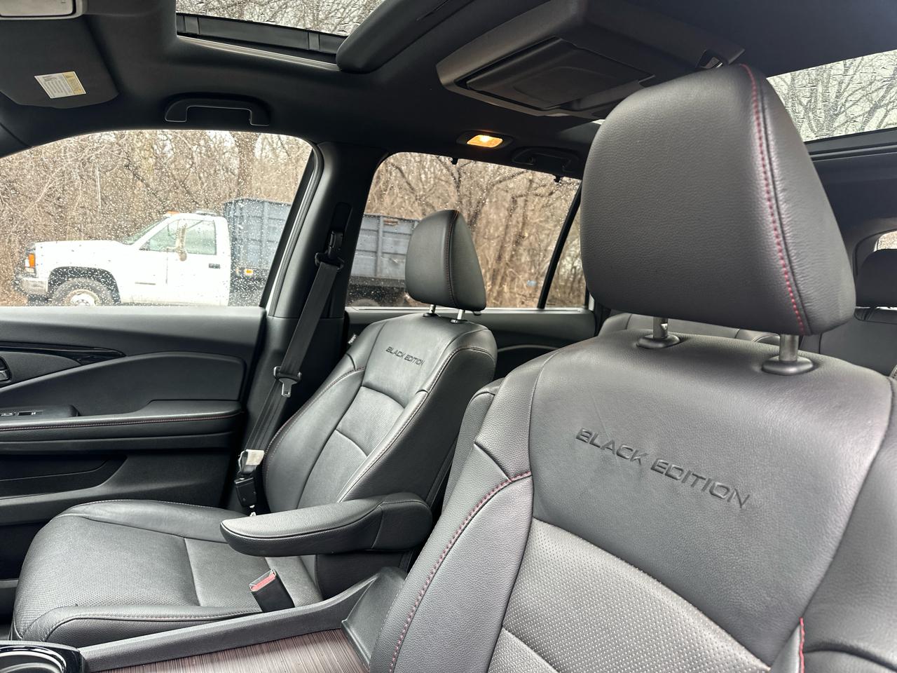 Honda Pilot Black Edition AWD 2022