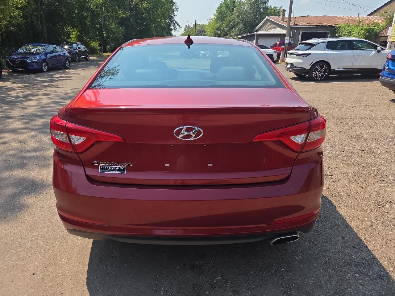 Hyundai Sonata 4dr Sdn 2.4L SE 2016