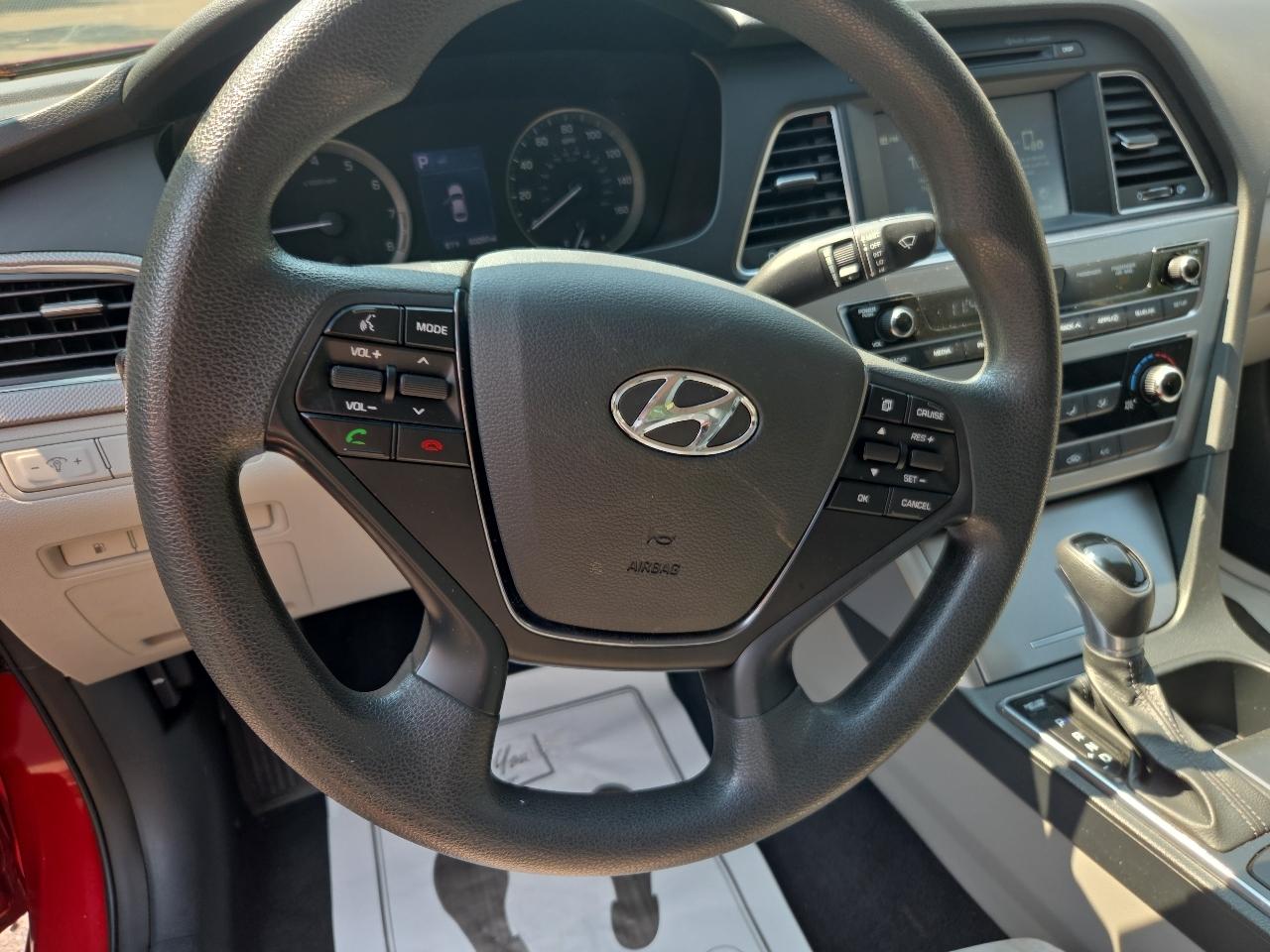 Hyundai Sonata 4dr Sdn 2.4L SE 2016