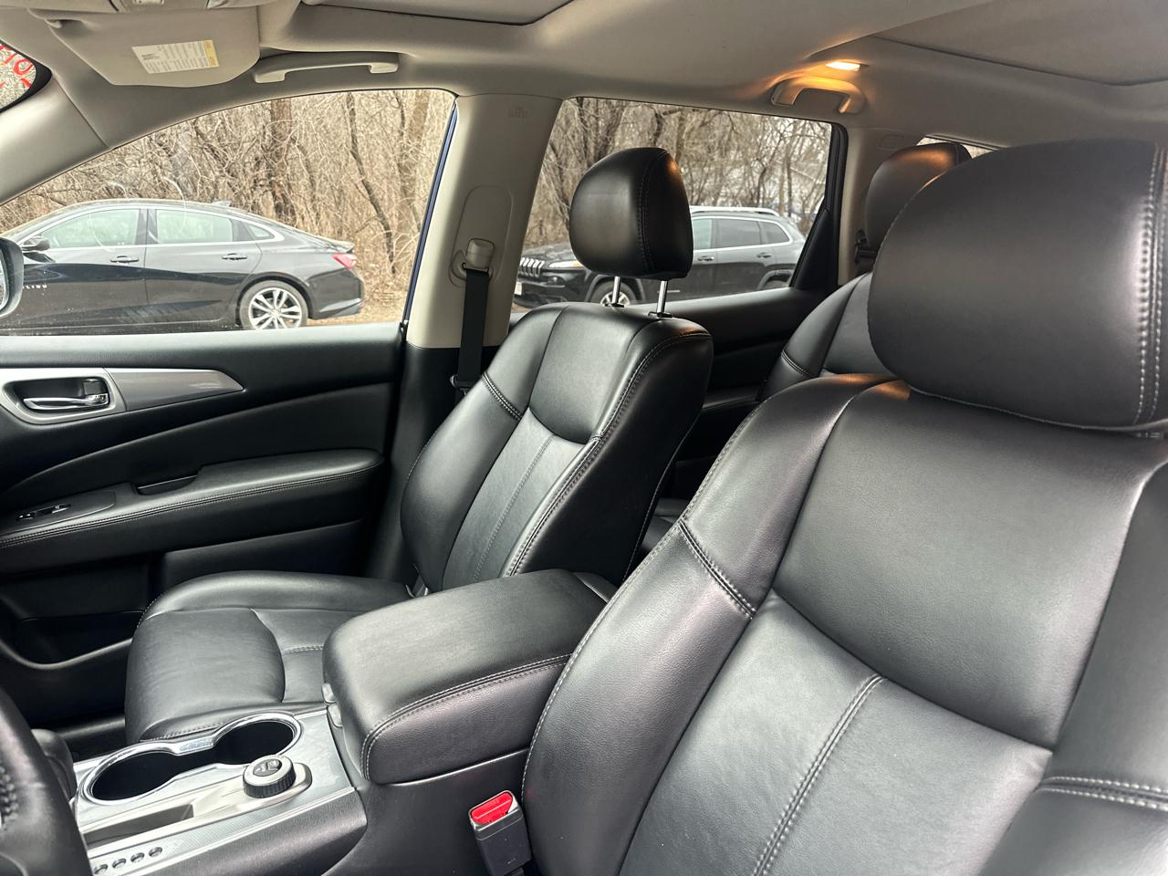 Nissan Pathfinder 4x4 SL 2019