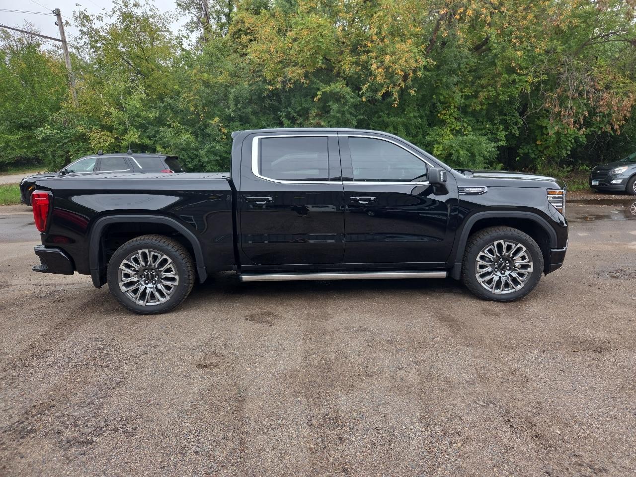 GMC Sierra 1500 4WD Crew Cab 147" Denali Ultimate 2026