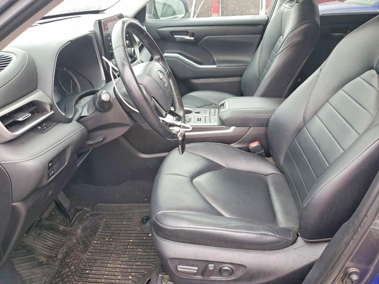 Toyota Highlander XLE AWD (Natl) 2020