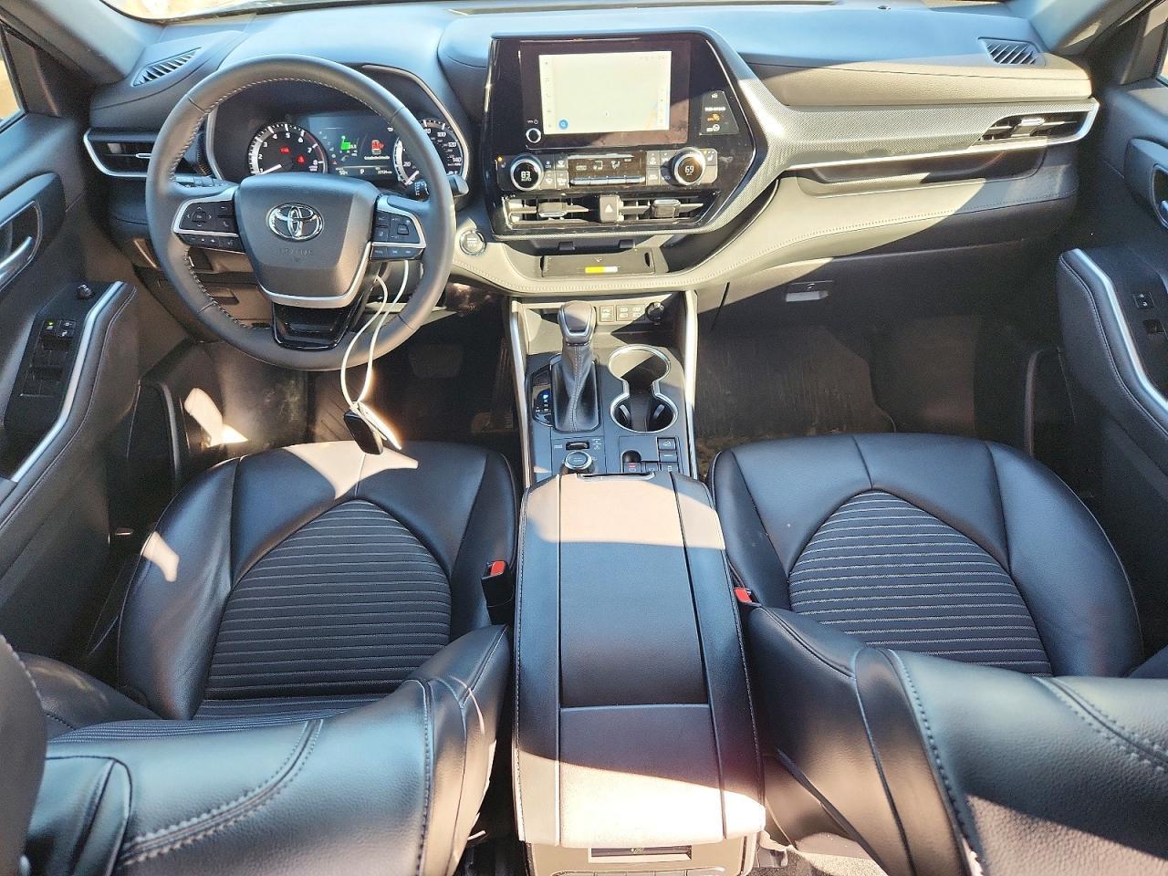 Toyota Highlander L AWD (Natl) 2023